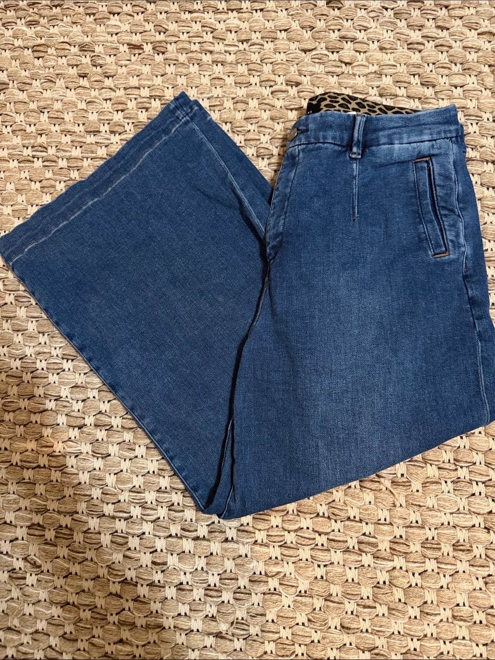 Women's Blue Denim Wide-Leg Jeans